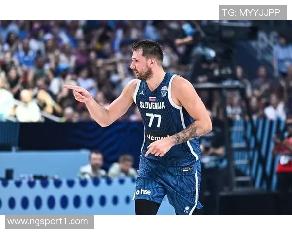 雷迪克透露东契奇全力参与训练里夫斯因脚踝不适仅部分参与