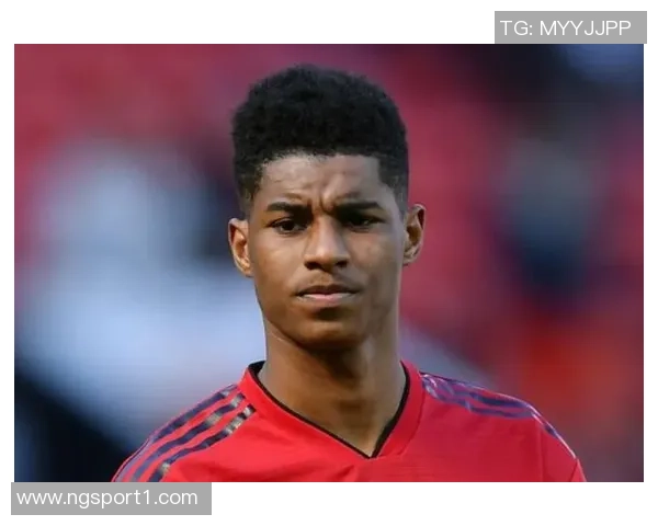 埃弗拉回忆莫耶斯执教时期自感表现糟糕并批评当代球员软弱